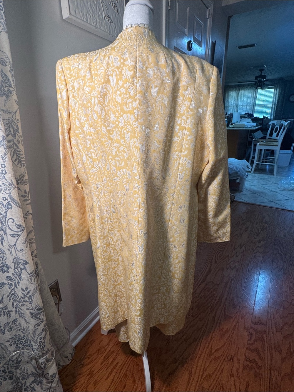 Gold Ben Marc Brocade sleeveless Dress with long jacket Silver Floral Jacquard - Picture 10 of 16